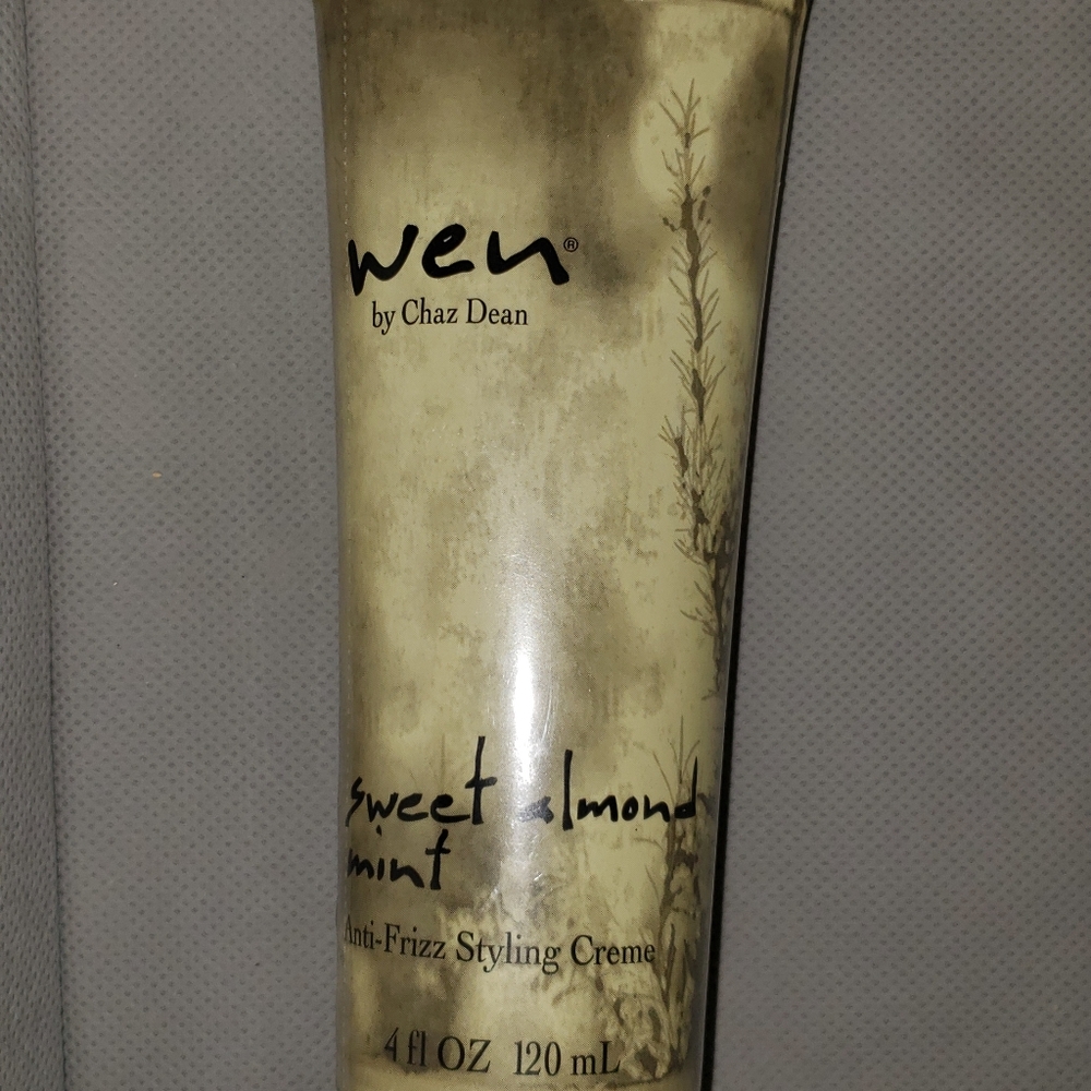 Wen Sweet Almond Mint Anti-Frizz Styling Cream by